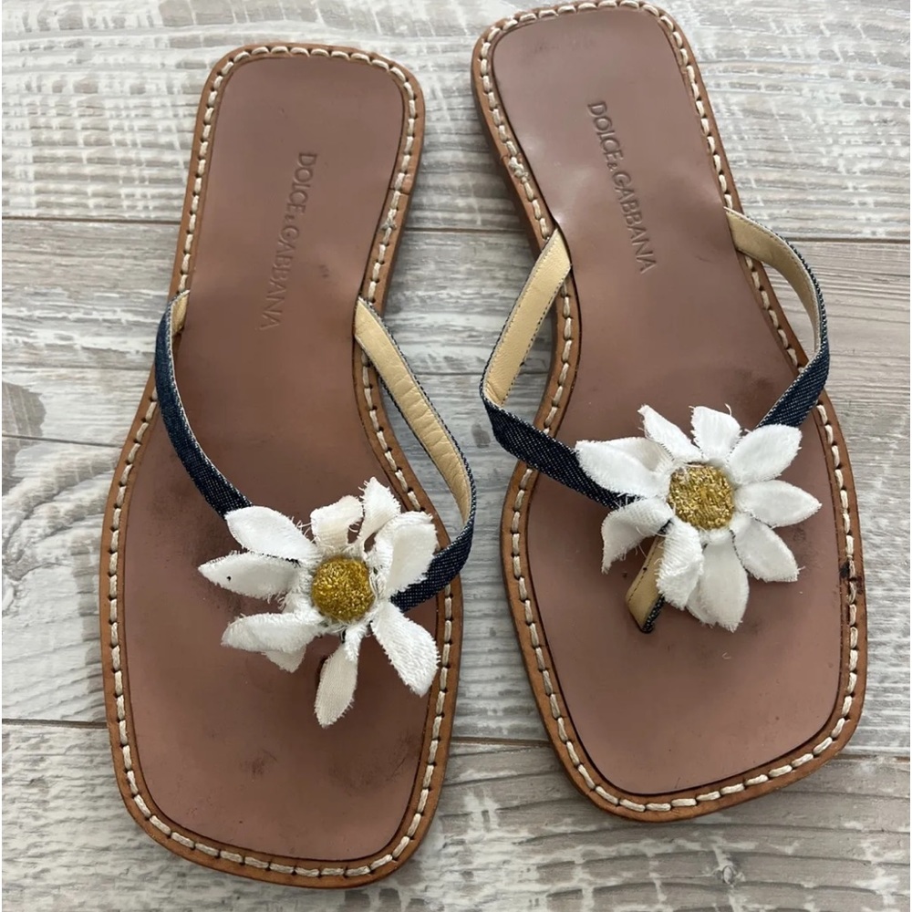 Dolce & Gabbana Vero Cuoio Leather Flat Denim & Daisy Flower sandal Size 37